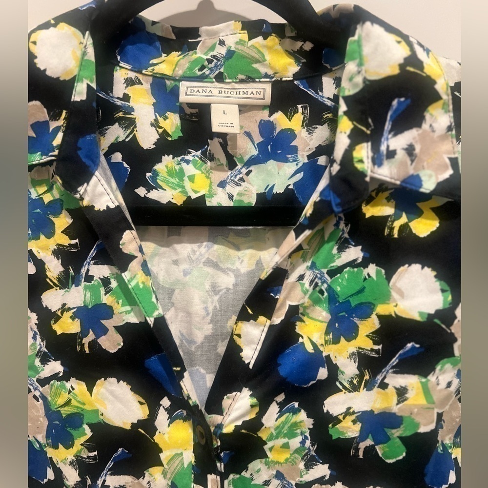 Dana Buchman Size L Button Up Floral Print Collar Stretch Blouse Blue White - Picture 6 of 7